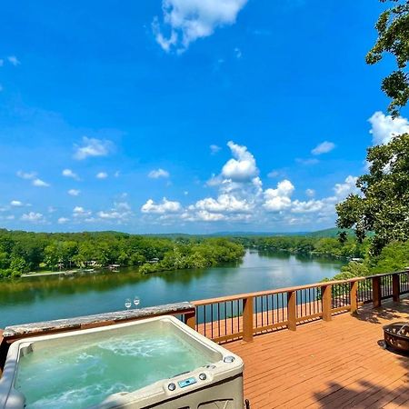 Hot Springs Waterfront Escape With Hot Tub! Villa Luaran gambar